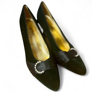 The PM Collection by 9-2-5 Green Velvet Heels